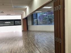 St. Andrews Centre (D2), Office #198354022